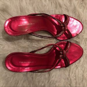 SOLD 🎉 Banana republic sandals 🎉